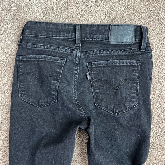 LEVI'S 711 Black Distressed Trashed Ripped Skinny Leg Mid Rise Stretch Jeans 26 - Picture 4 of 7